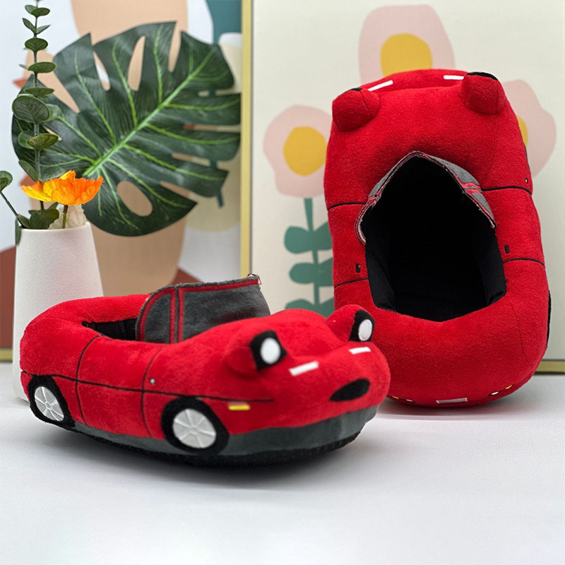 Red Car Plush Slippers Fun Veh - Men Shoes Red Tape reseña y precio